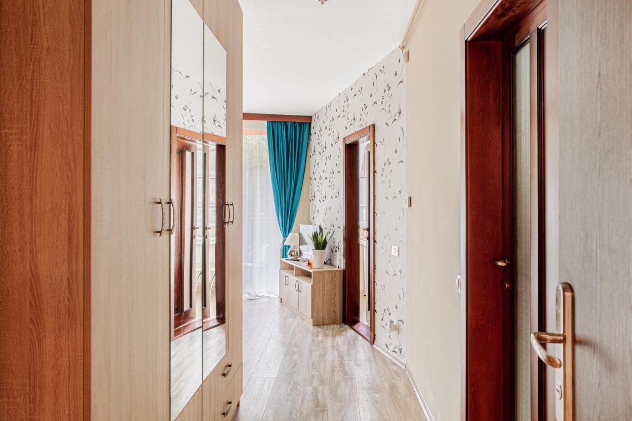 Ari Blue Apartment Ared In Kaufland Complex Arad Exterior photo