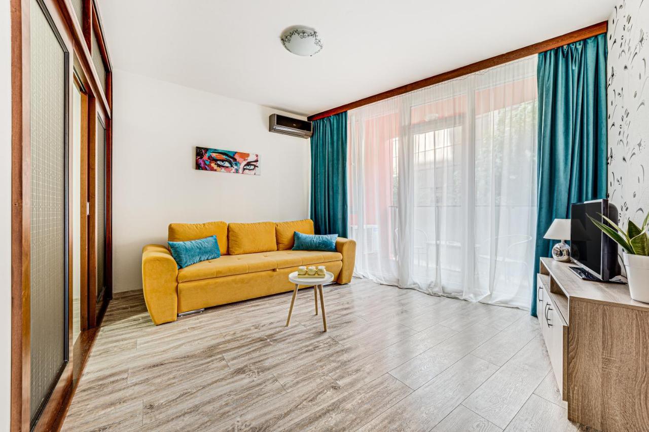 Ari Blue Apartment Ared In Kaufland Complex Arad Exterior photo